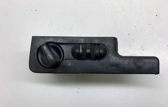 Volkswagen PASSAT B4 Light switch 3A1941531F