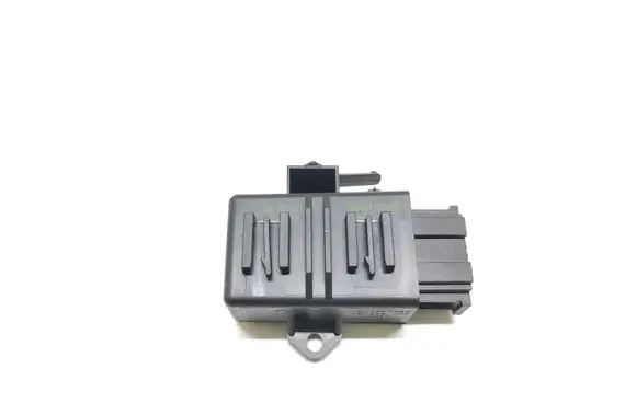 Skoda Superb B6 (3T) Seat heating relay 1Z0959772C