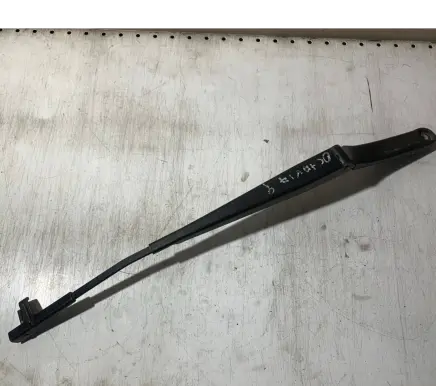 Skoda Octavia Mk2 (1Z) Front wiper blade arm 1Z1955409