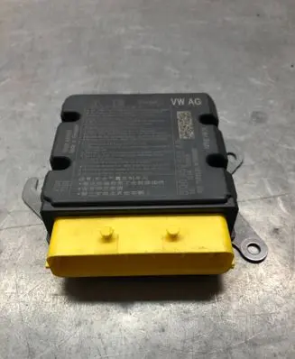 Audi A3 S3 8V Airbag control unit/module 5Q0959655AB 0140385