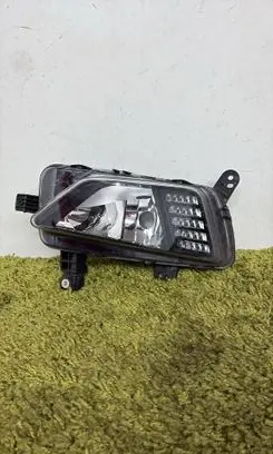 Volkswagen Polo VI Front fog light L90115290