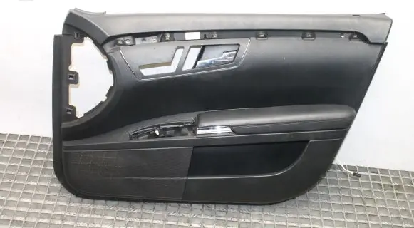Mercedes-Benz S W221 Front door card panel trim A2218201210