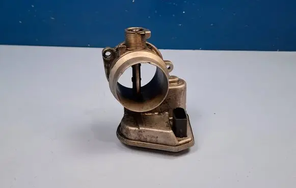BMW X3 E83 Throttle valve 7804384