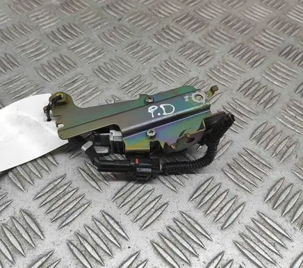 Lexus IS 220D-250-350 Fuel pump relay 2308031040
