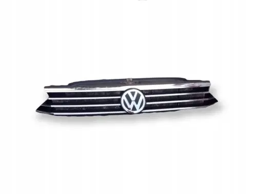 Volkswagen PASSAT B8 Front bumper upper radiator grill 3G0853653