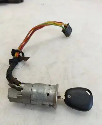 Renault Megane II Ignition lock 7700419012 419012 1K114C
