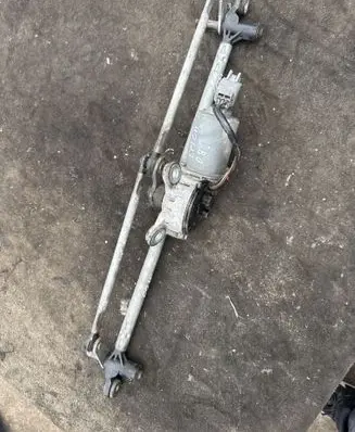 Chevrolet Epica Front wiper linkage and motor