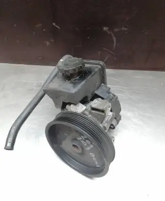 Mercedes-Benz C W203 Power steering pump