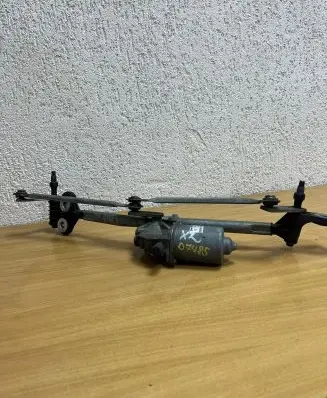 BMW X5 E70 Front wiper linkage and motor 405155 D7485