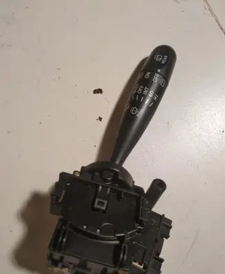 Toyota Yaris Wiper control stalk PA6GF30 173647