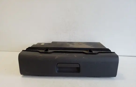 Volkswagen Touran I Glove box 1T0881580A