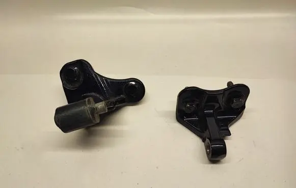 Mercedes-Benz CLA C117 X117 W117 Rear door hinge set A046572
