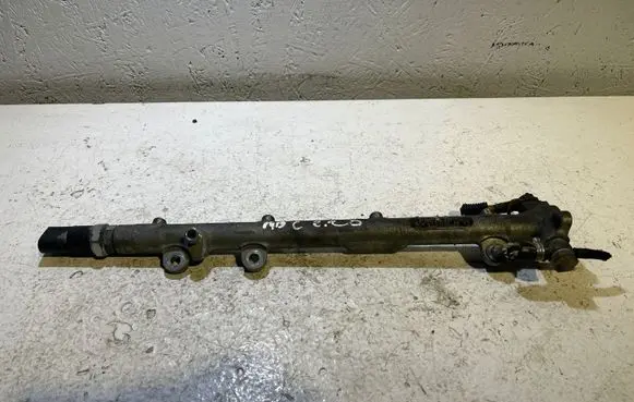 Mercedes-Benz C W203 Fuel main line pipe A6110700095 0445214004 002354