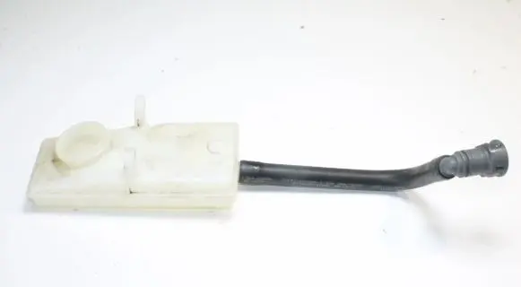 Ford Kuga II Brake fluid reservoir 