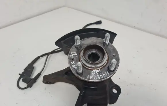 Hyundai i20 (GB IB) Front wheel hub RH18C13A333