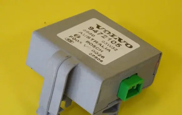 Volvo V70 Alarm control unit/module 9472105