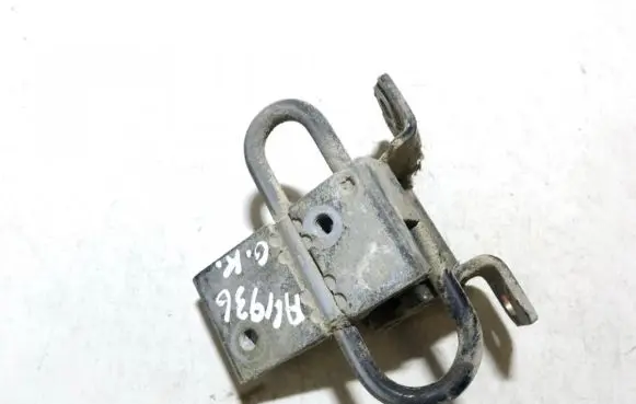 Audi A4 S4 B5 8D Rear door lower hinge