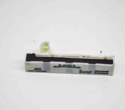 Renault Zoe Aerial antenna amplifier 285906352R A2C53437537