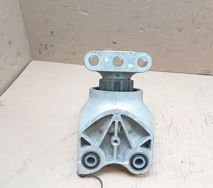 Aiways U5 Engine mount bracket