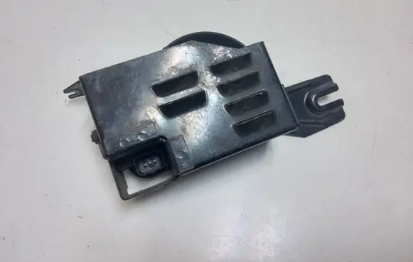 Volvo V50 Alarm system siren 8696043