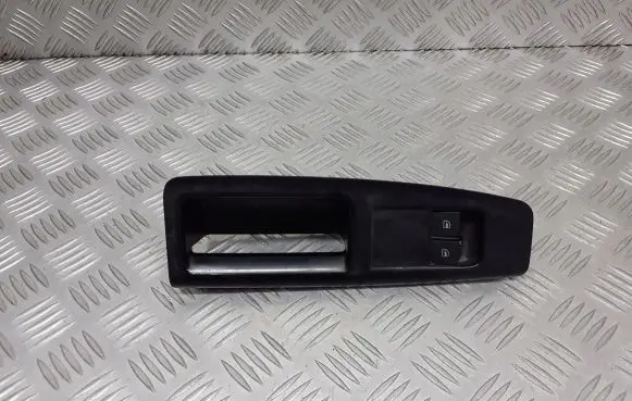 Volkswagen Polo IV 9N3 Electric window control switch 6Q1867171C