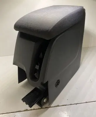Volkswagen Golf Plus Armrest 5M0864207E