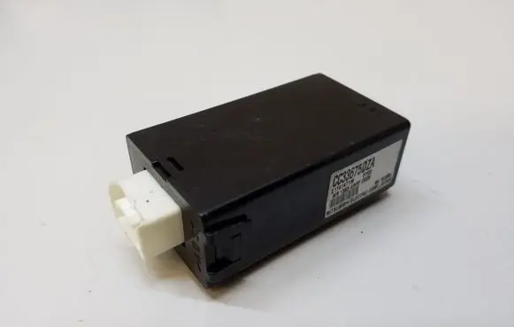 Mazda 5 Door central lock control unit/module CC33675DZA