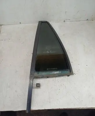 Volvo XC90 Rear vent window glass AS2M6250DOT682 43R001596 E000201