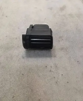 Audi A4 S4 B5 8D Dashboard side air vent grill/cover trim 8D1820901