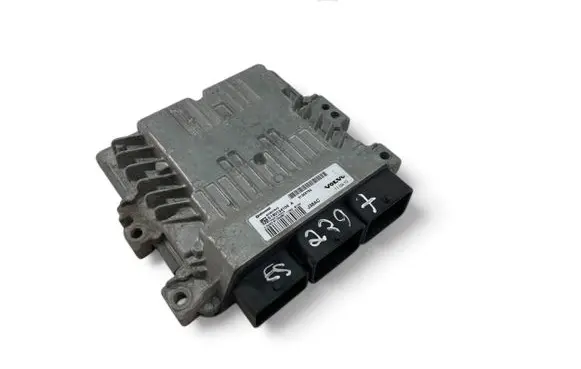 Volvo V70 Engine control unit/module ECU 31355792