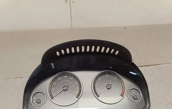 BMW X3 F25 Speedometer (instrument cluster) 17649411 2358690 7000105473