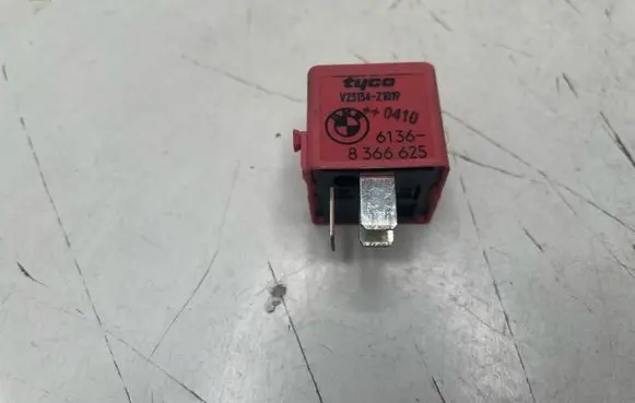 BMW X5 E53 Other relay 8366625 V23134Z1019
