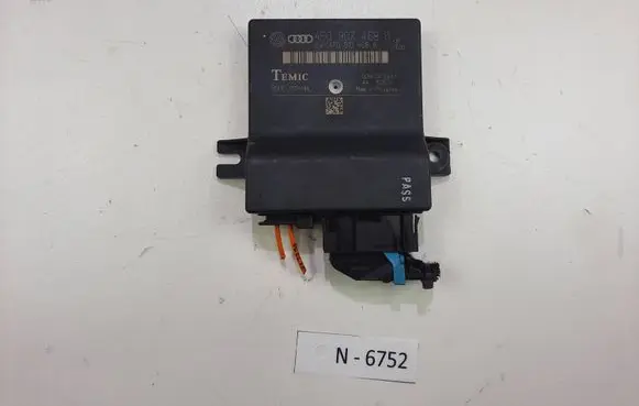 Audi A6 S6 C6 4F Gateway control module 4F0907468B