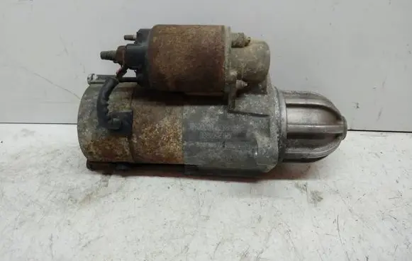 Opel Zafira A Starter motor