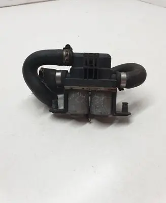 BMW 7 E38 Coolant heater control valve 8374995
