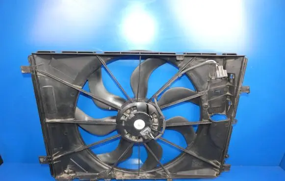 Mercedes-Benz GLA W156 X156 Electric radiator cooling fan A2465000064