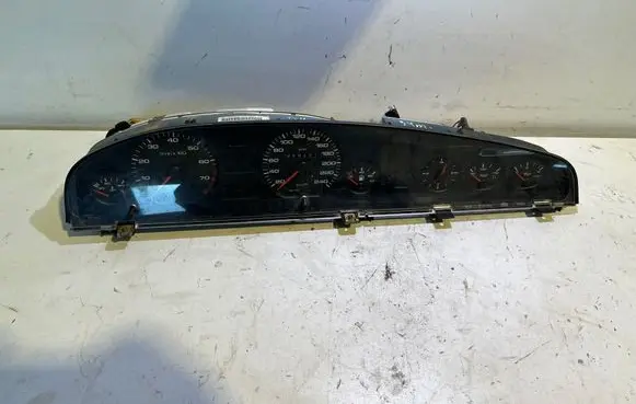 Audi A6 S6 C4 4A Speedometer (instrument cluster) 88471406