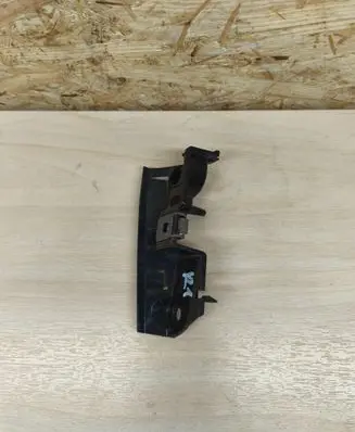 Land Rover Defender Fender mounting bracket L8B217A870A