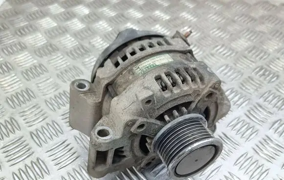 Toyota Avensis T270 Generator/alternator 270600G021