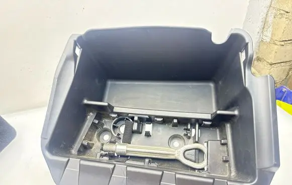 BMW 3 G20 G21 Trunk/boot lower side trim panel 12417711
