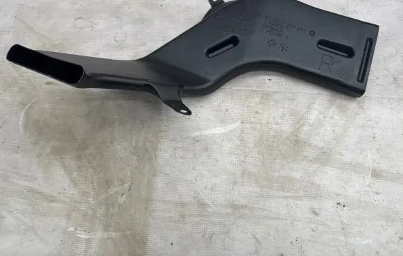 BMW X2 F39 Cabin air duct channel 7307882 51477307882