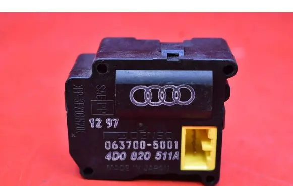 Audi A8 S8 D2 4D Air flap motor/actuator 4D0820511A