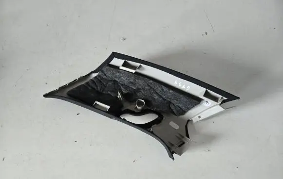 Mercedes-Benz E W213 Seat belt trim A2136905125