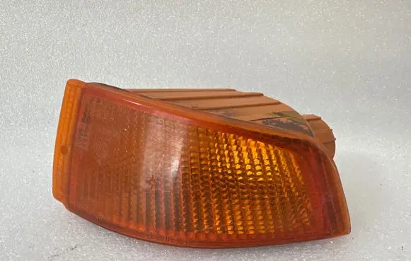 Ford Escort Front indicator light 91AG13368BA C7V6A 16796381
