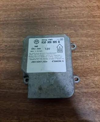 Volkswagen Golf IV Airbag control unit/module 6Q0909605B 47990204K 5WK42869