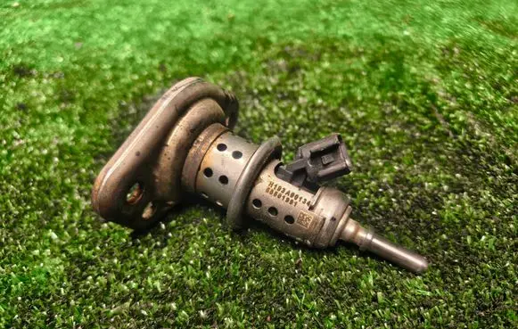 Opel Insignia B AdBlue injector 55501991