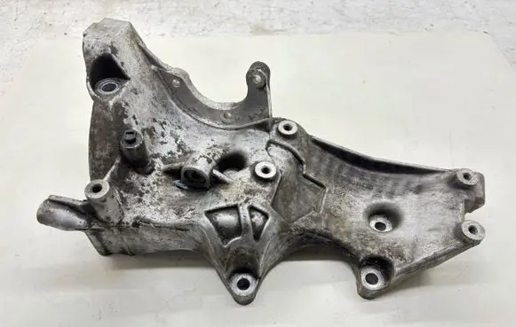 Generator/alternator bracket
