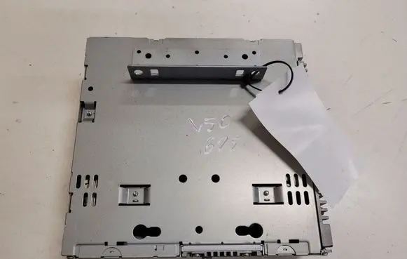 Volvo V50 Radio/CD/DVD/GPS head unit 307523711