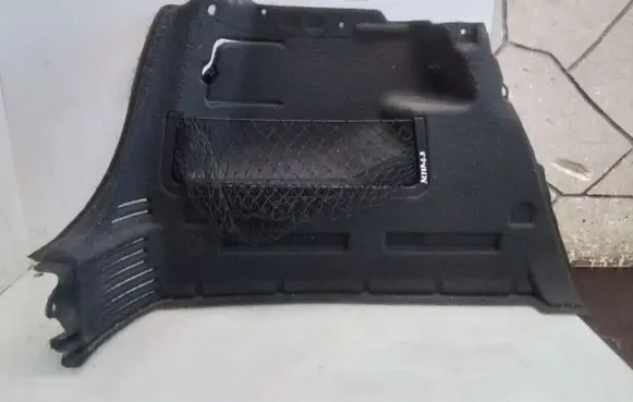 Trunk/boot lower side trim panel