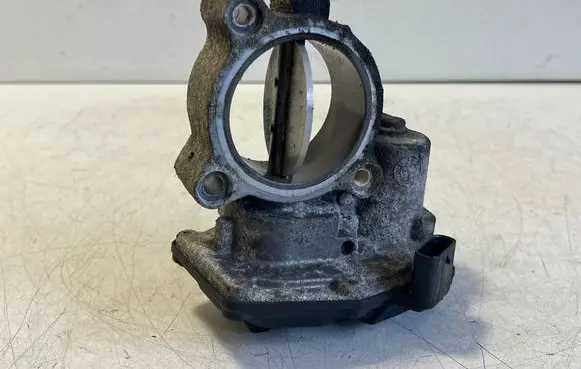 BMW X3 F25 Throttle valve 7810752